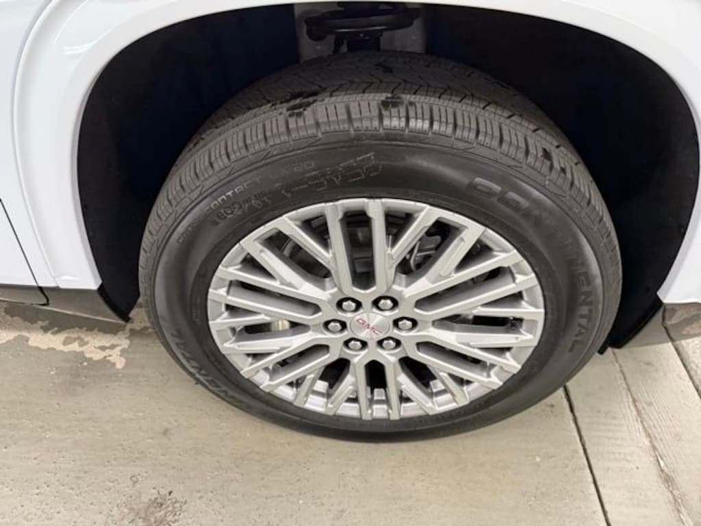 New 2026 GMC Acadia Denali SUV