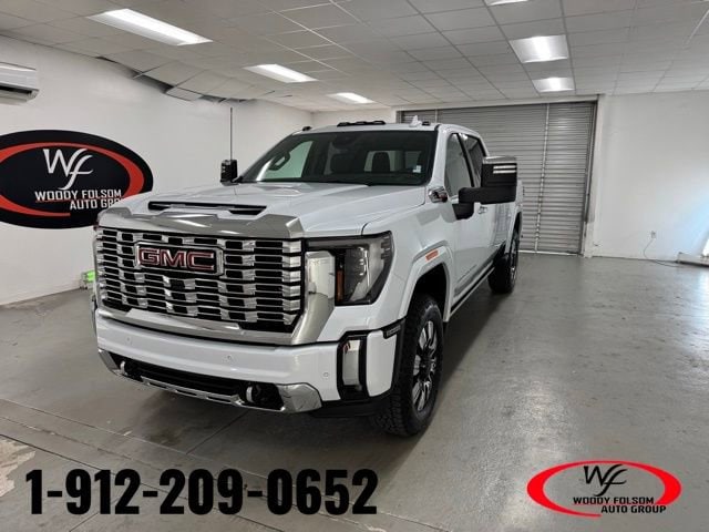 2026 GMC Sierra 2500HD Denali's photo