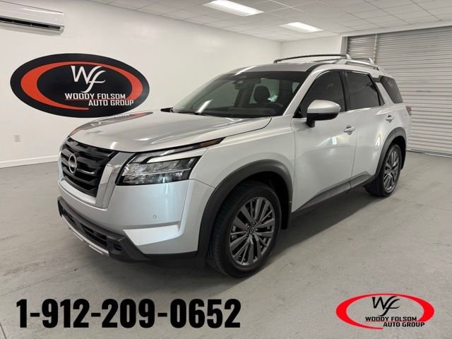 2024 Nissan Pathfinder SL's photo