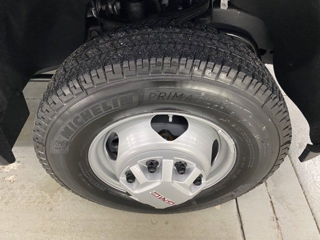 2025 Gmc Sierra 3500 HD Pro photo 4