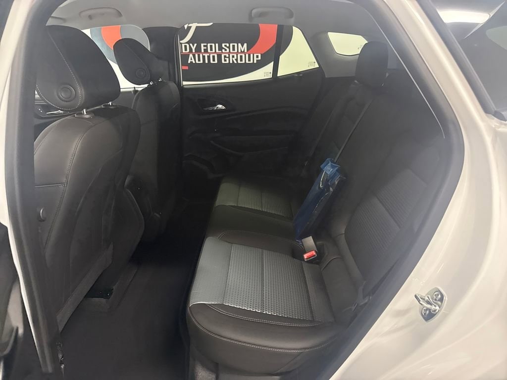 2026 Chevrolet Trax LT - Photo 12