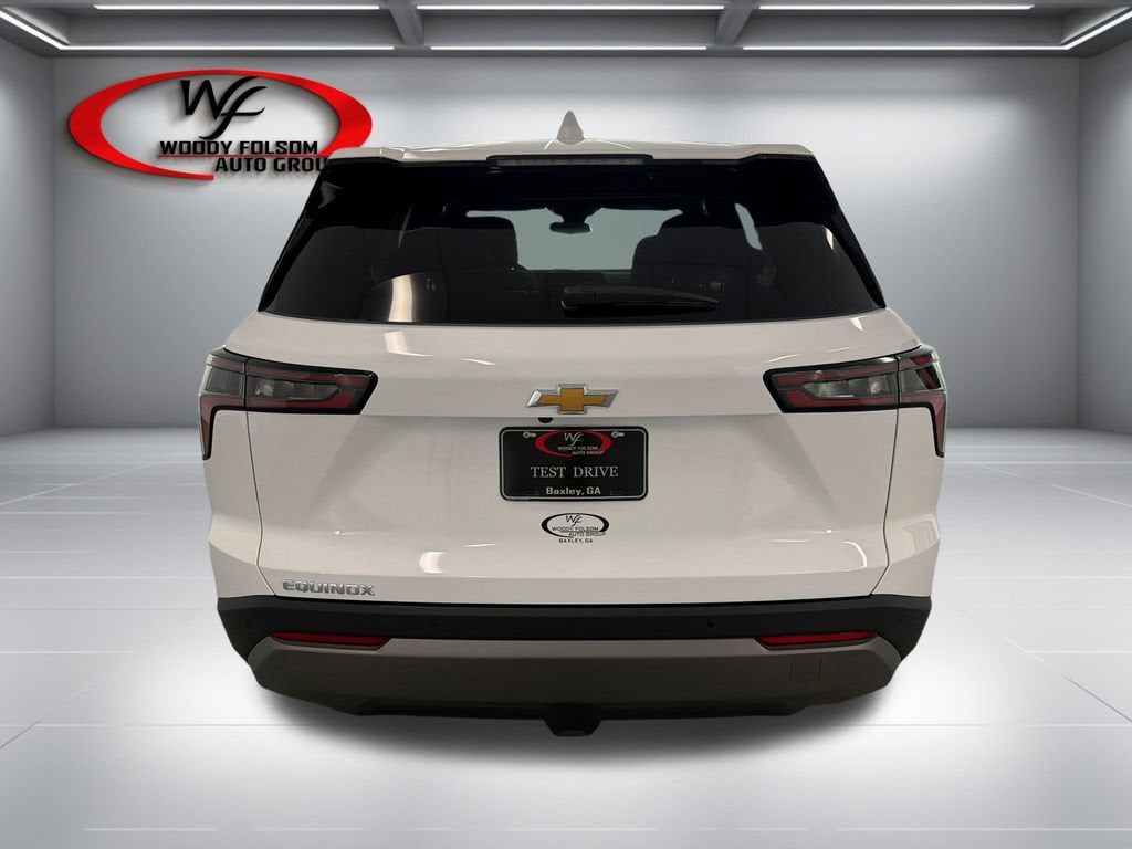 2027 Chevrolet Equinox LT - Photo 7