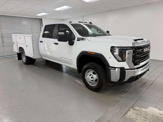 2025 Gmc Sierra 3500 HD Pro photo 2