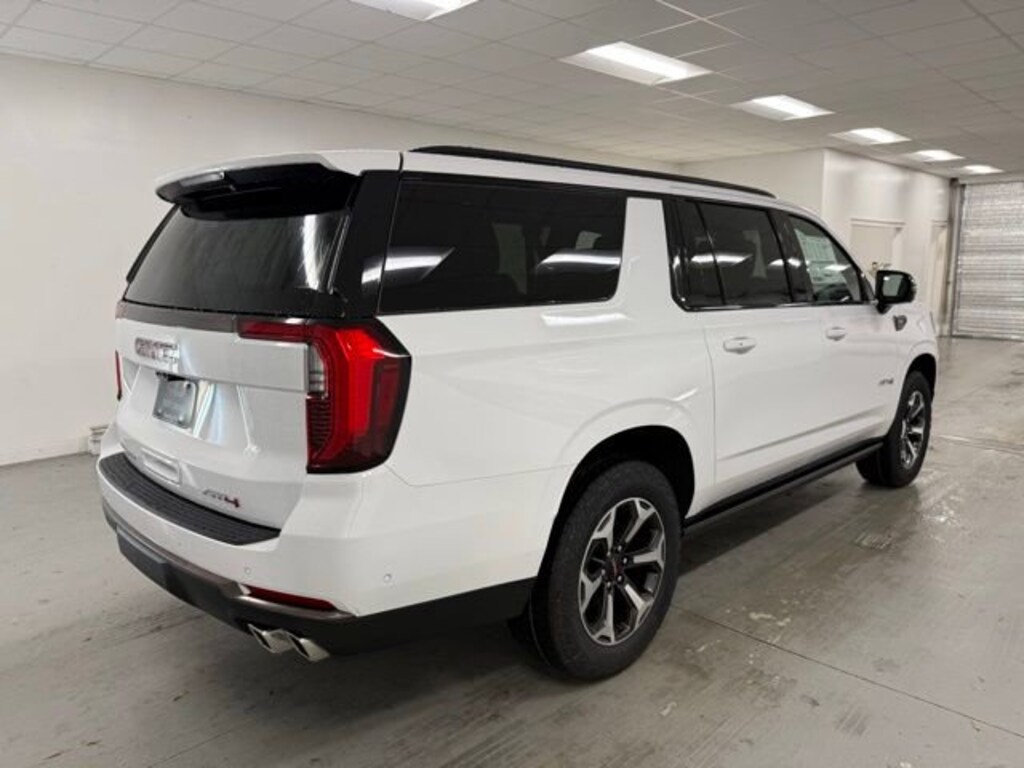 New 2026 GMC Yukon XL AT4 Ultimate SUV