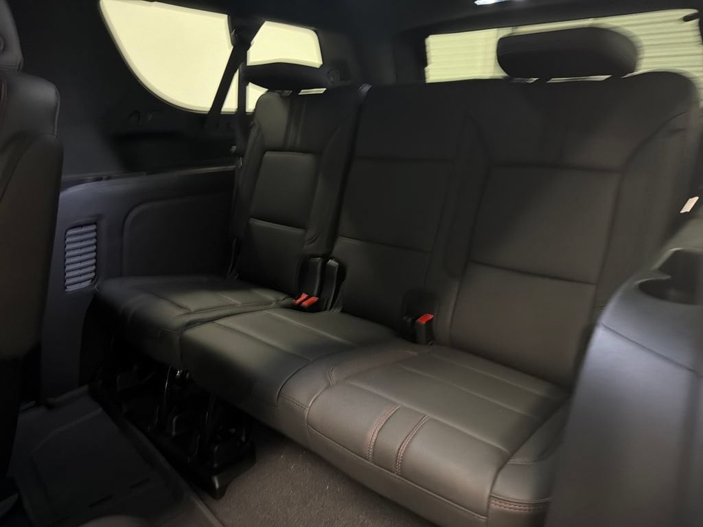 2026 Chevrolet Suburban RST - Photo 14