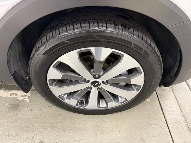 2022 Kia Telluride EX photo 2