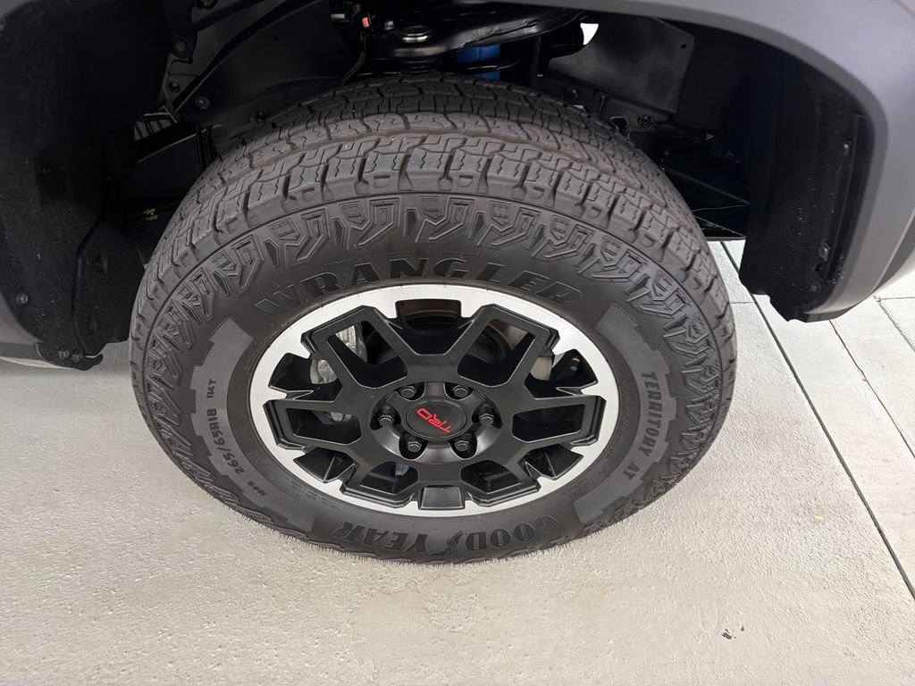 Used 2026 Toyota Tacoma 4WD SR5 Truck Double Cab