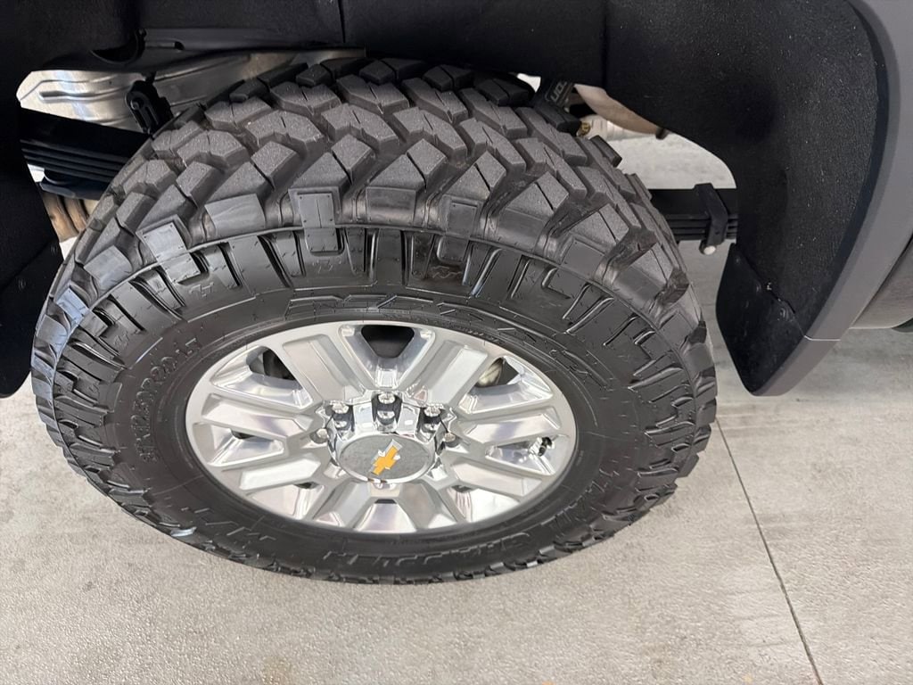 Used 2025 Chevrolet Silverado 2500 HD High Country Truck Crew Cab