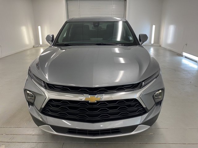 2025 Chevrolet Blazer 2LT photo 2