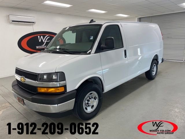 2025 Chevrolet Express Cargo Work Van's photo