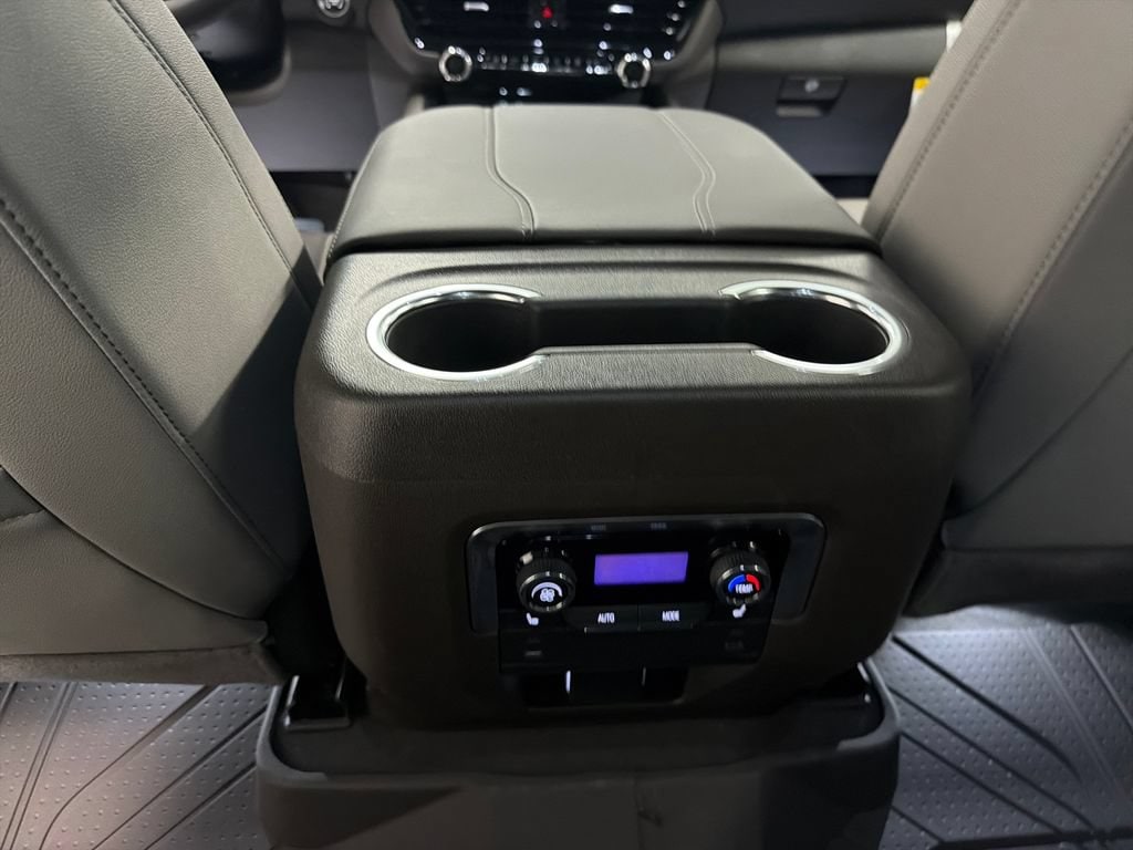 2026 Chevrolet Tahoe Z71 - Photo 16