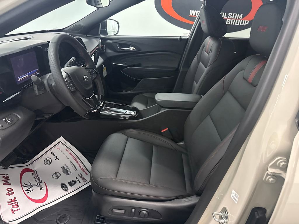 2026 Chevrolet Trax RS - Photo 9