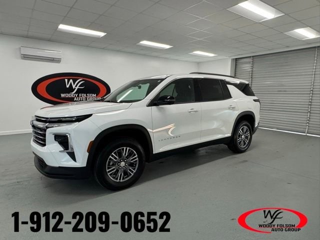 2025 Chevrolet Traverse LT's photo