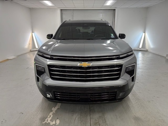 2025 Chevrolet Traverse High Country photo 2