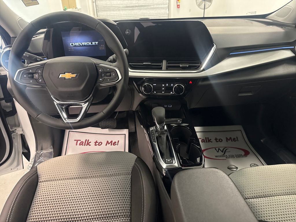 2026 Chevrolet Trax LT - Photo 13