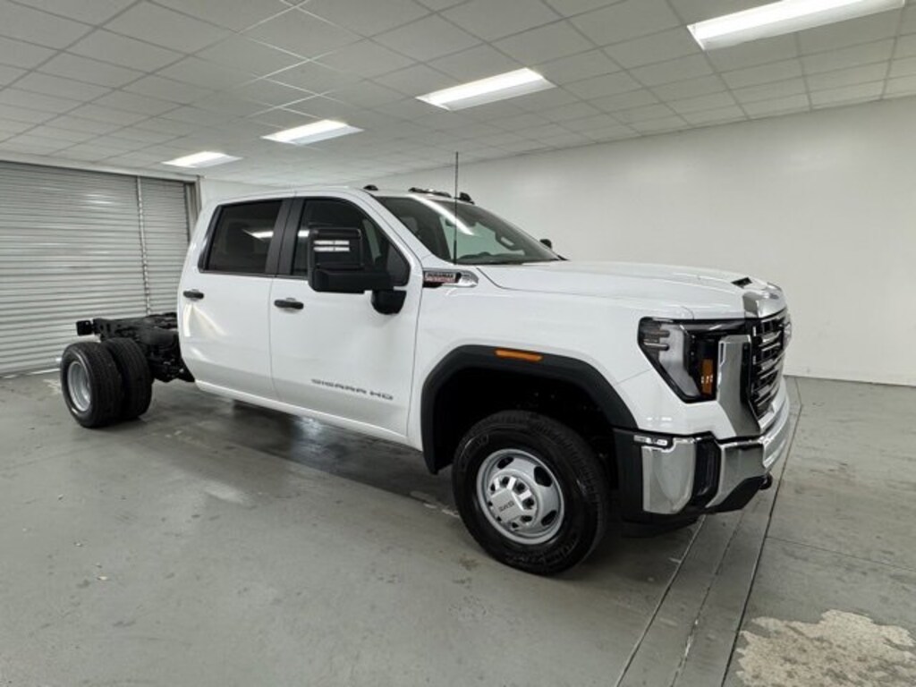 New 2026 GMC Sierra 3500 HD Chassis Cab Pro Truck