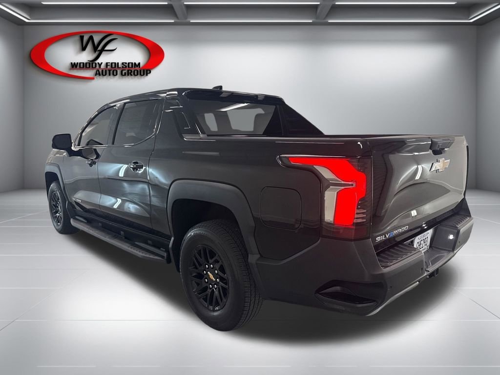 2026 Chevrolet Silverado EV LT - Photo 8