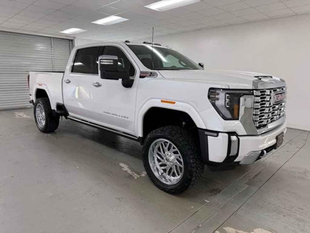 Used 2025 GMC Sierra 2500 HD Denali Truck Crew Cab