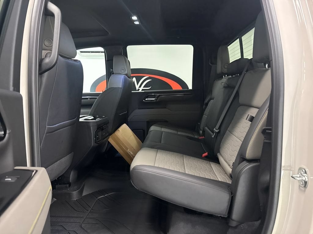 2026 Chevrolet Silverado 2500 HD ZR2 - Photo 13