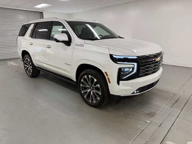 2025 Chevrolet Tahoe High Country photo 2
