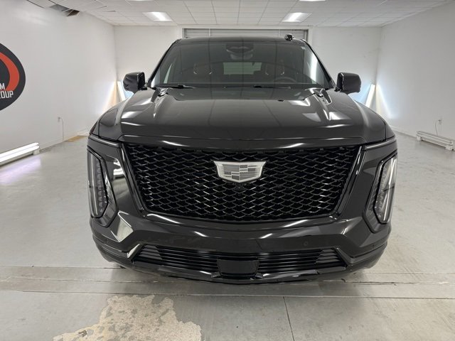 2026 Cadillac Escalade Sport photo 2