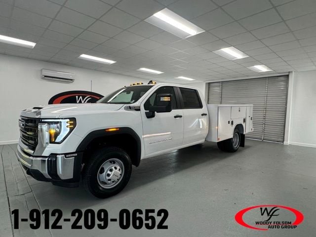 2026 GMC Sierra 3500 Chassis Cab Pro's photo