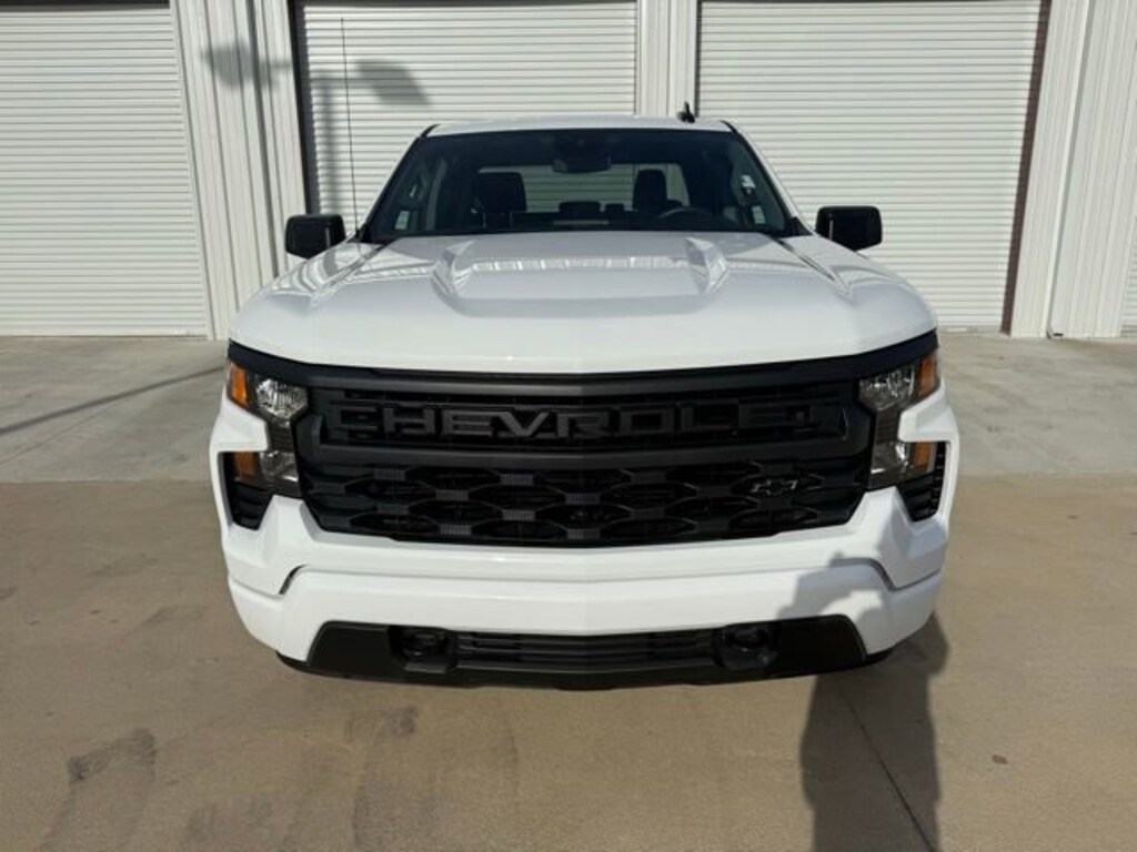 New 2026 Chevrolet Silverado 1500 Custom Truck