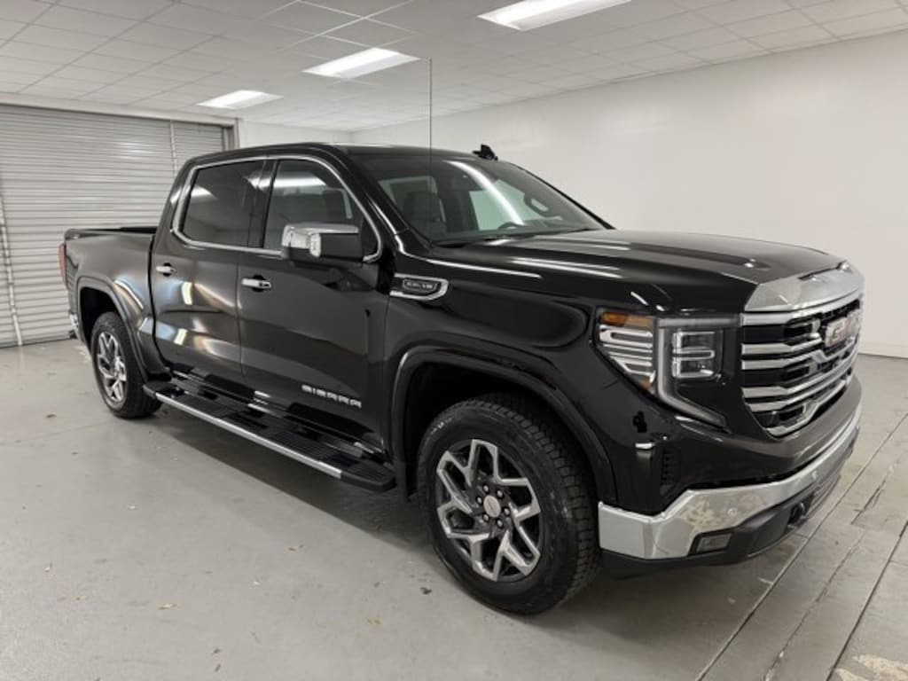 New 2026 GMC Sierra 1500 SLT Truck