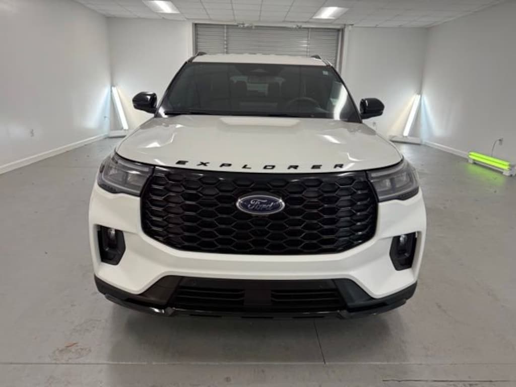 Used 2025 Ford Explorer ST-Line SUV