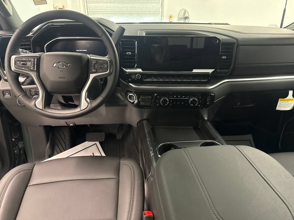 2026 Chevrolet Silverado 2500 HD LTZ - Photo 14