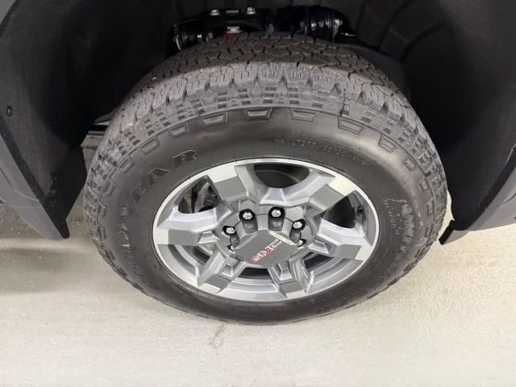 New 2025 GMC Sierra 2500 HD SLT Truck