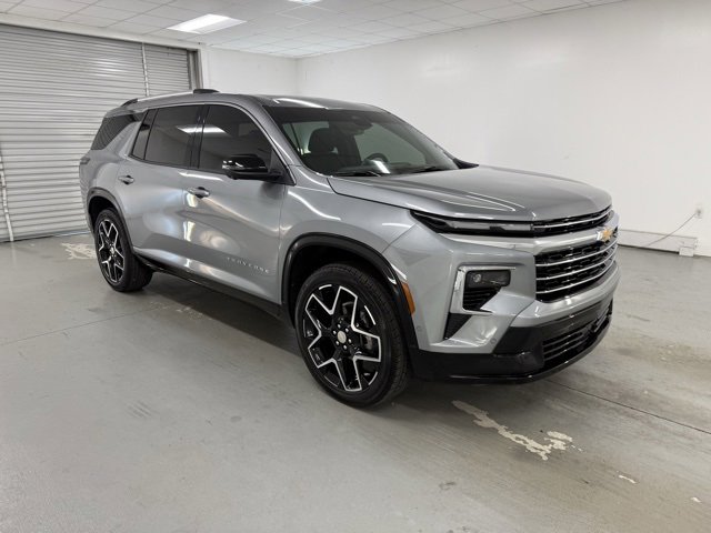 2025 Chevrolet Traverse High Country photo 3