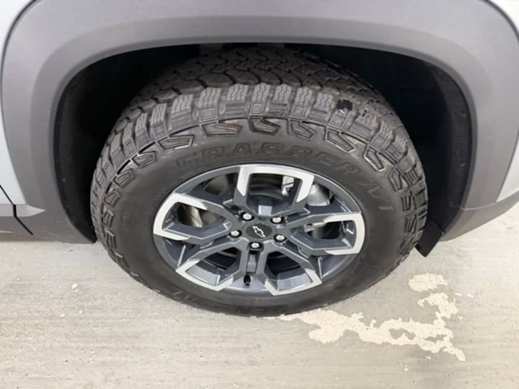 New 2026 Chevrolet Equinox Activ SUV