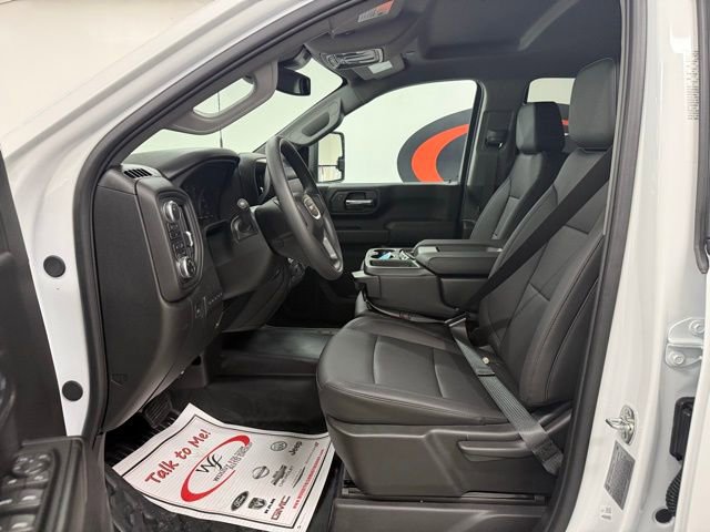 2025 GMC Sierra 3500HD Pro - Photo 8
