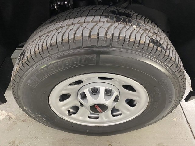 2025 Gmc Sierra 2500 HD Pro photo 4