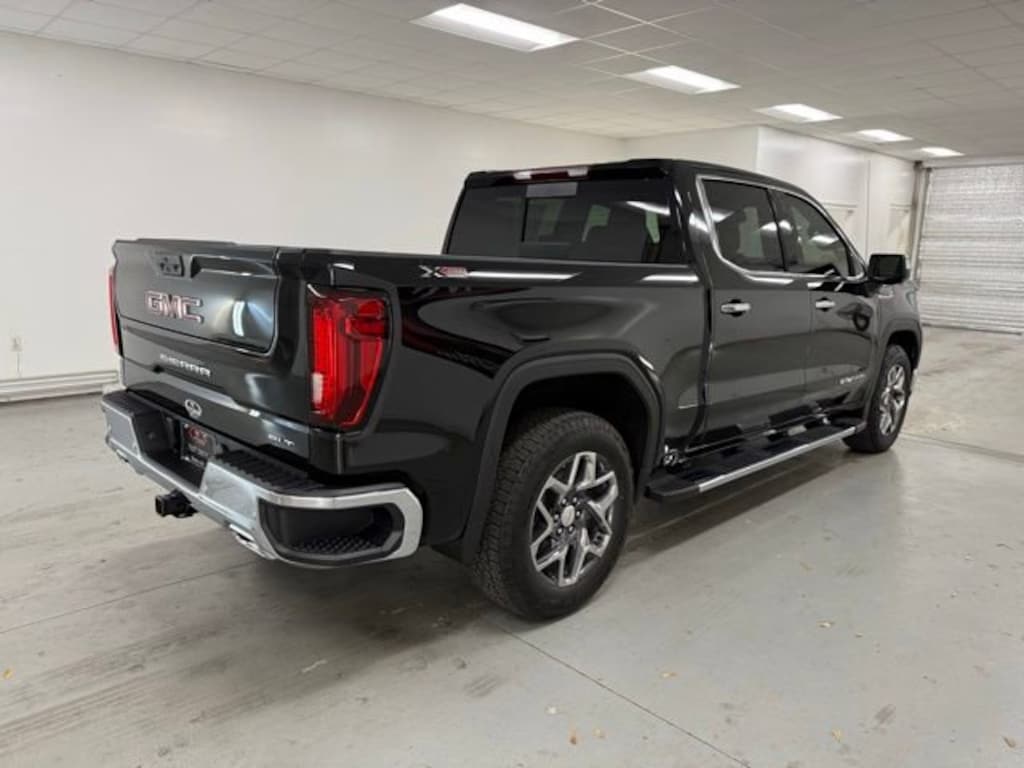New 2026 GMC Sierra 1500 SLT Truck