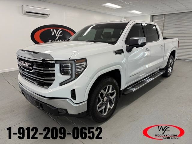 2024 GMC Sierra SLT's photo