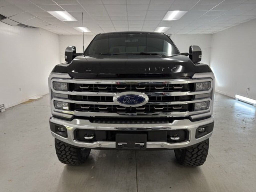 Used 2024 Ford Super Duty F-250 SRW XL Truck Crew Cab