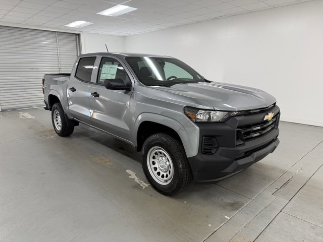 2026 Chevrolet Colorado Work Truck photo 2
