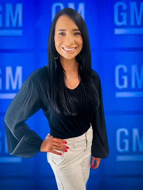 Staff member Taira Sims from 5f02a0bad148