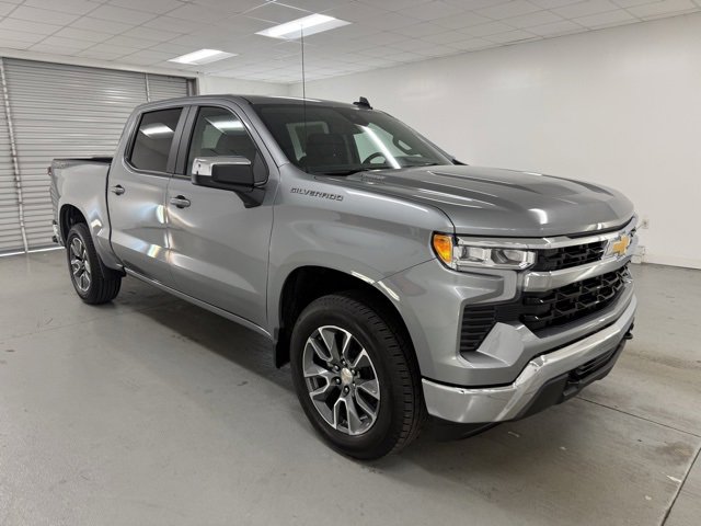 2026 Chevrolet Silverado 1500 LT photo 3