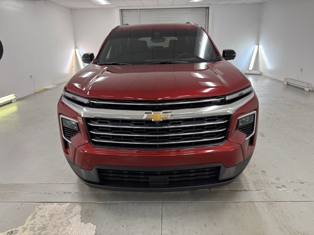 2026 Chevrolet Traverse photo 2