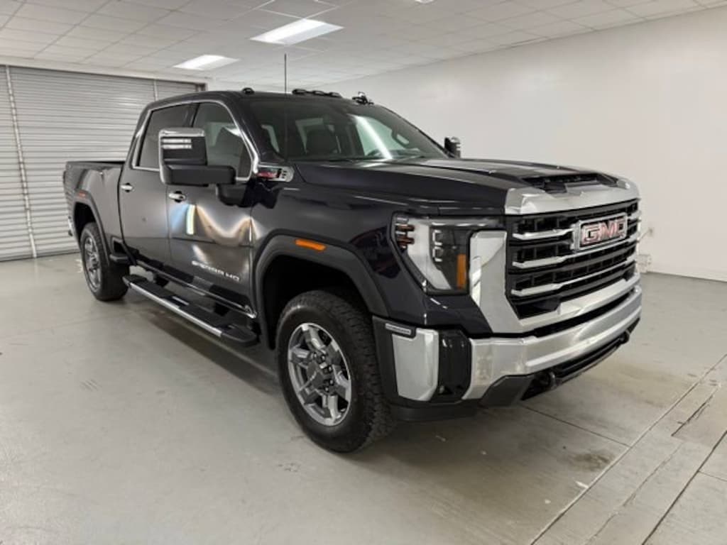 New 2025 GMC Sierra 2500 HD SLT Truck