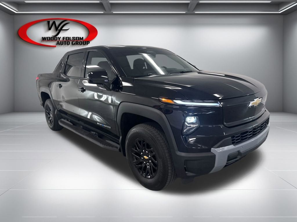 2026 Chevrolet Silverado EV LT - Photo 3