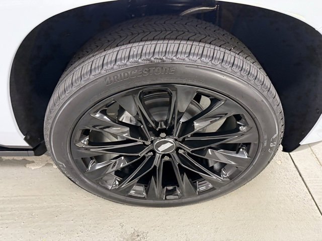 2026 Cadillac Escalade Platinum Sport photo 4