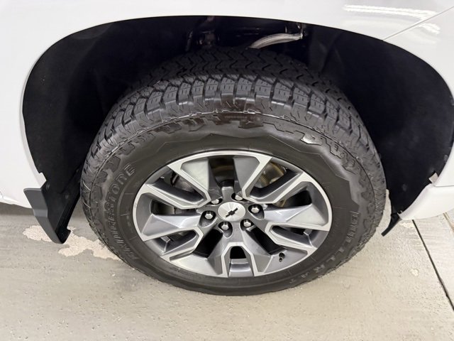 2023 Chevrolet Silverado 1500 RST photo 4