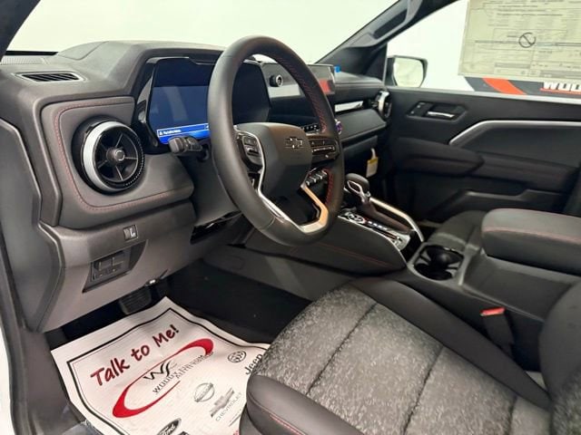 2026 Chevrolet Colorado Z71 - Photo 11