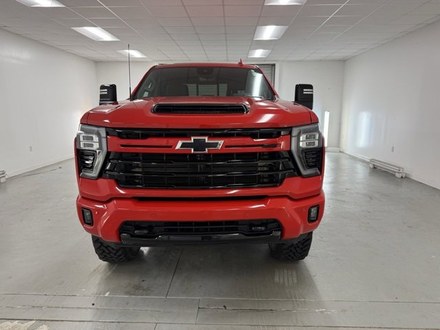 2024 Chevrolet Silverado 2500HD LTZ photo 2