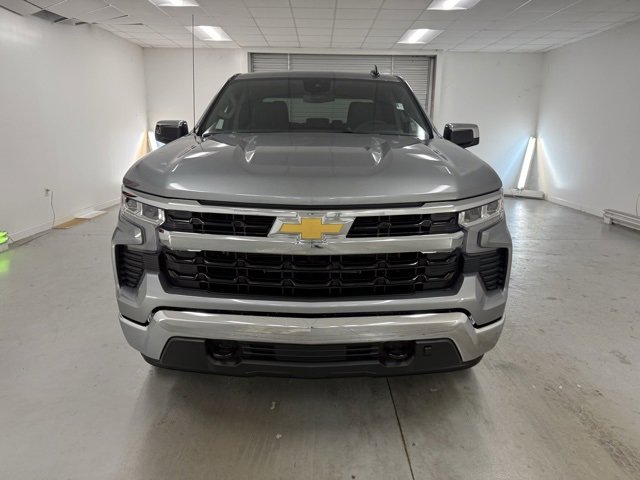 2026 Chevrolet Silverado 1500 LT photo 2