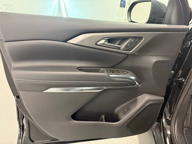 2026 Chevrolet Traverse LT - Photo 14